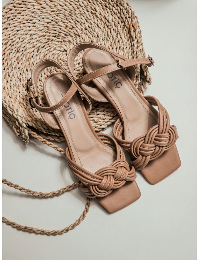 Sand&aacute;lias N&oacute; Tran&ccedil;ado